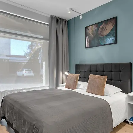 Modern In Downtown Apartment